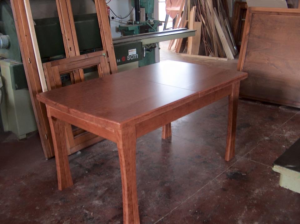 Tavolo In Legno Massicio